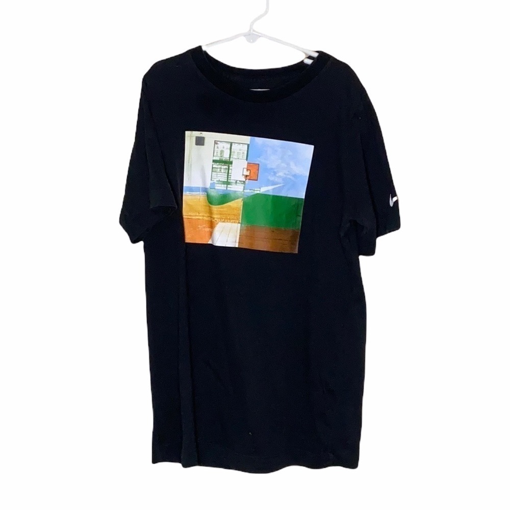 Nike black short sleeve tee shirt